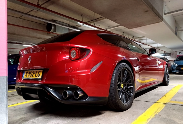 Ferrari FF