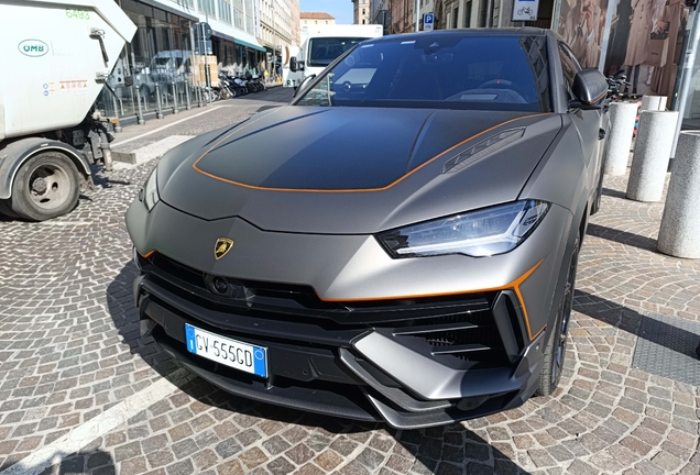 Lamborghini Urus Performante