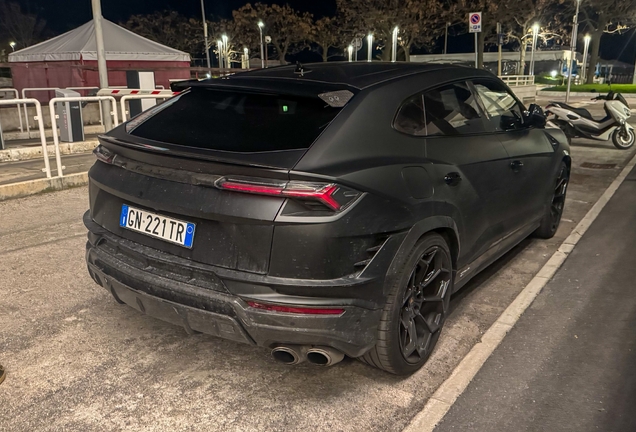 Lamborghini Urus Performante