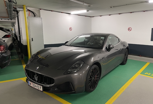 Maserati GranTurismo Modena 2023