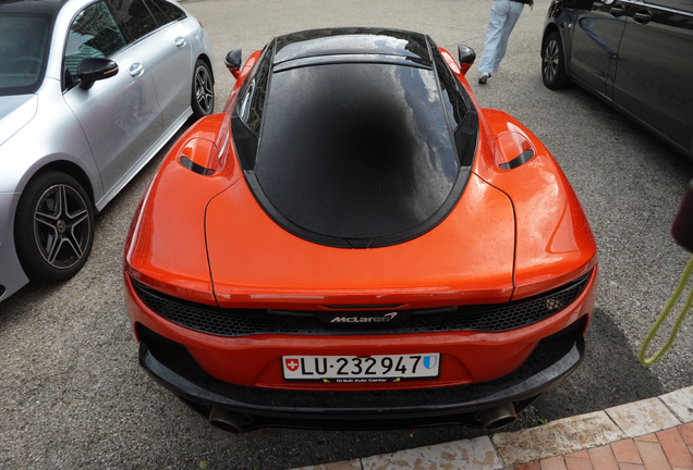 McLaren GT