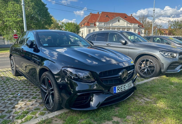 Mercedes-AMG E 63 S W213