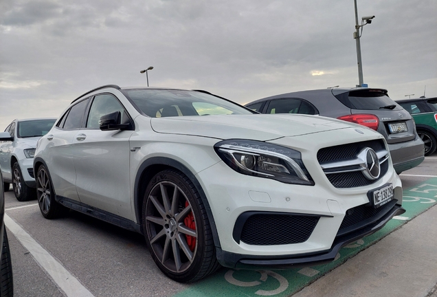 Mercedes-Benz GLA 45 AMG X156