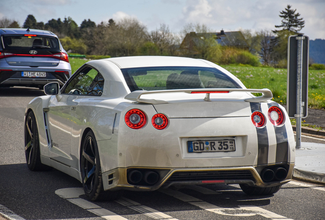 Nissan GT-R 2012