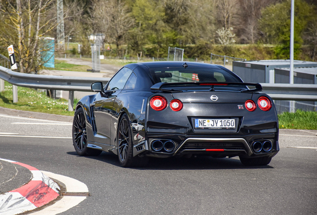Nissan GT-R 2017