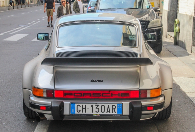 Porsche 930 Turbo