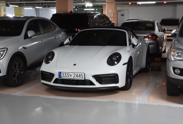 Porsche 992 Carrera 4 GTS Cabriolet