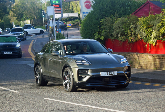 Porsche Macan EV Turbo