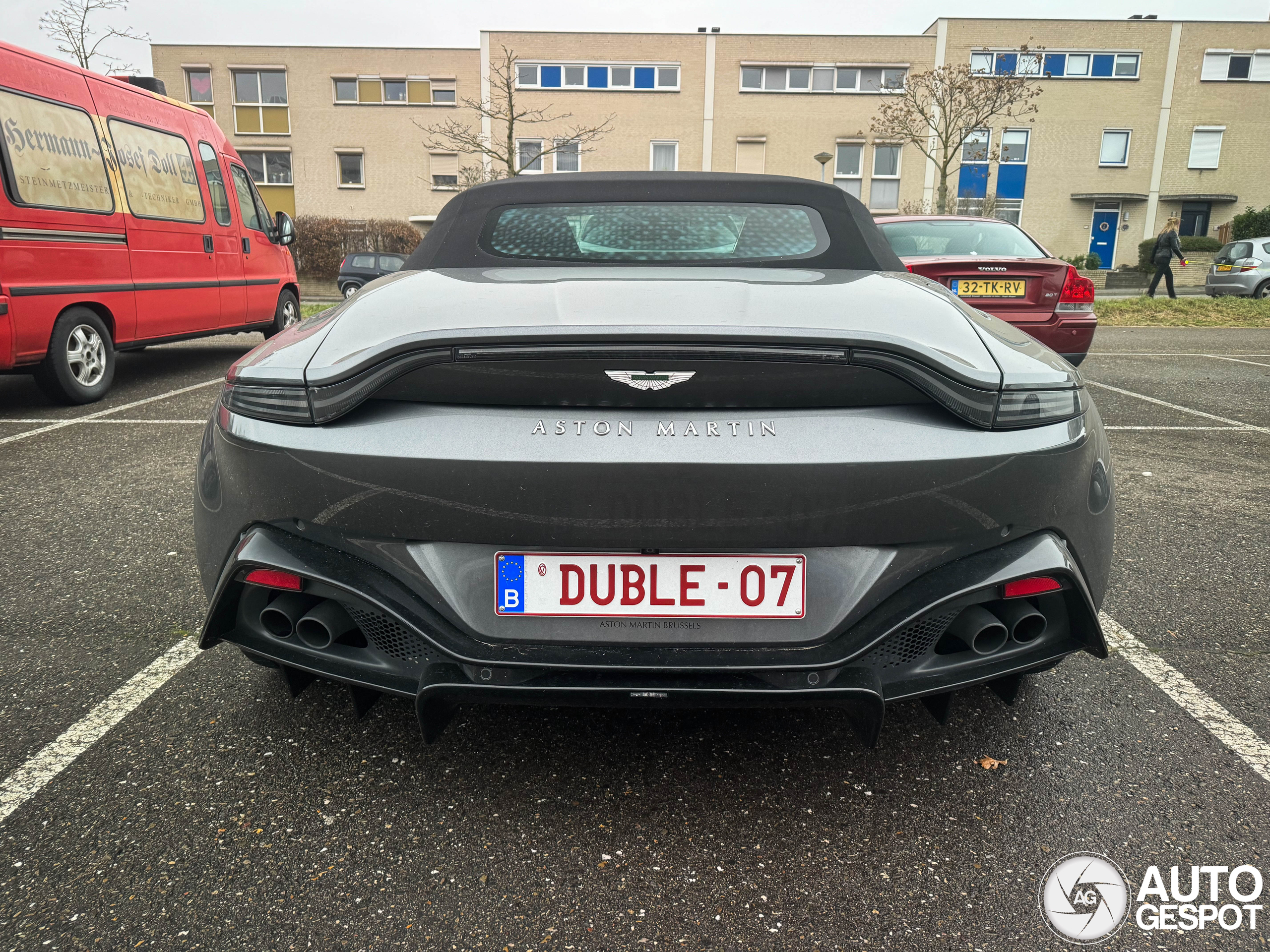 Aston Martin V8 Vantage Roadster 2020