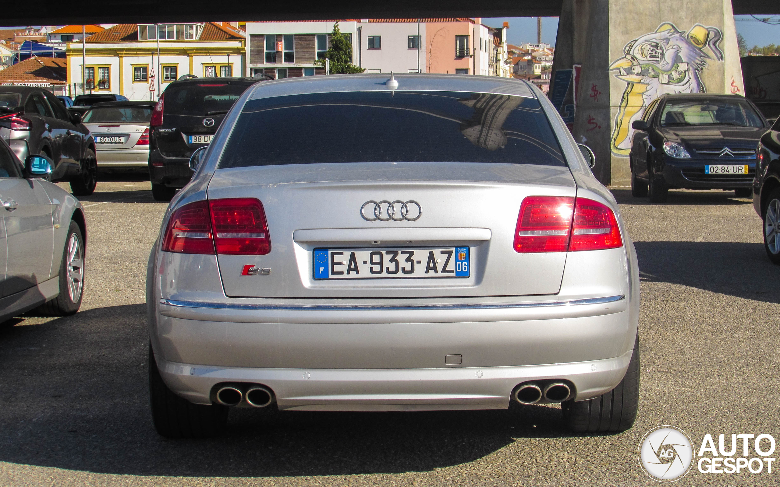 Audi S8 D3
