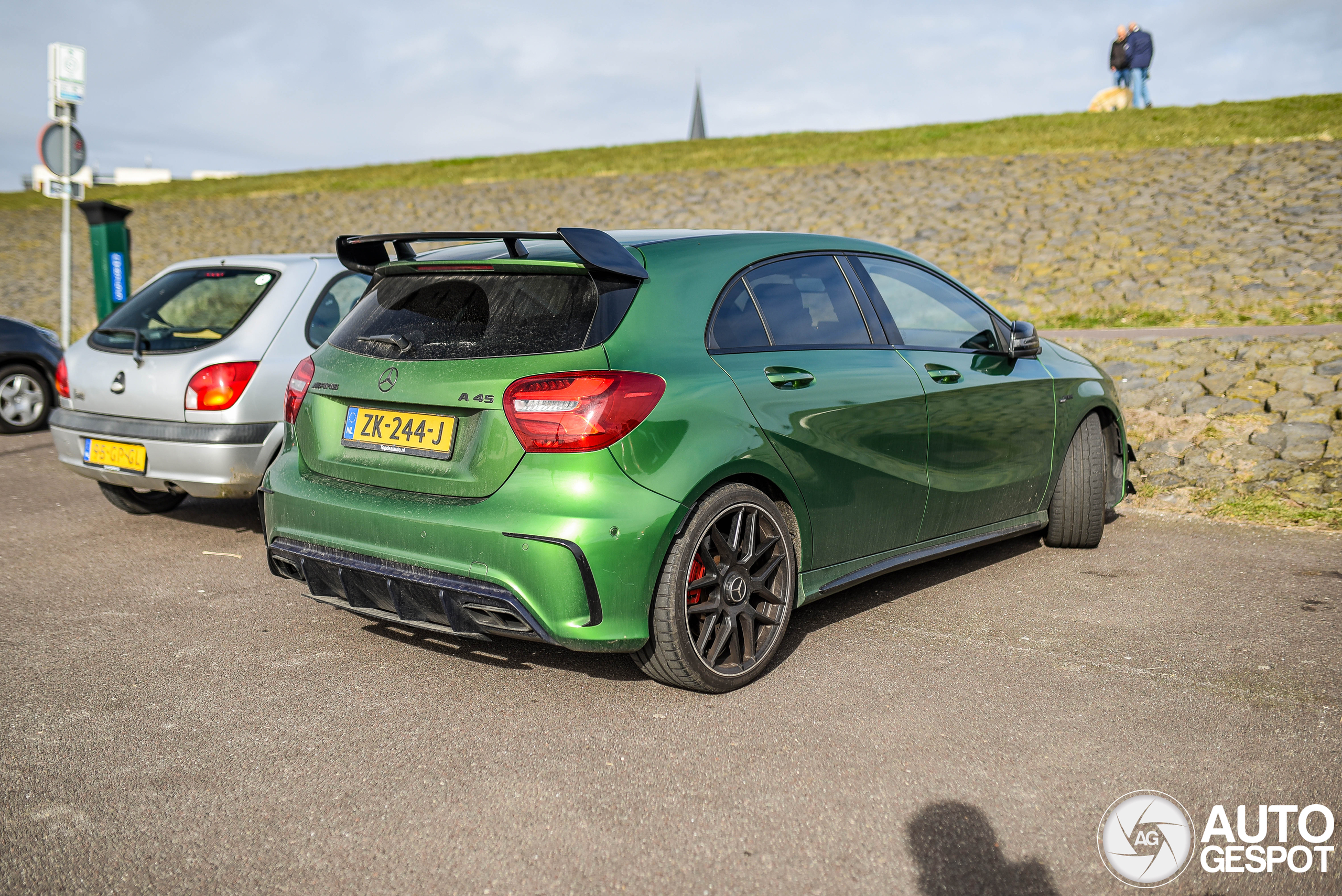 Mercedes-AMG A 45 W176 2015