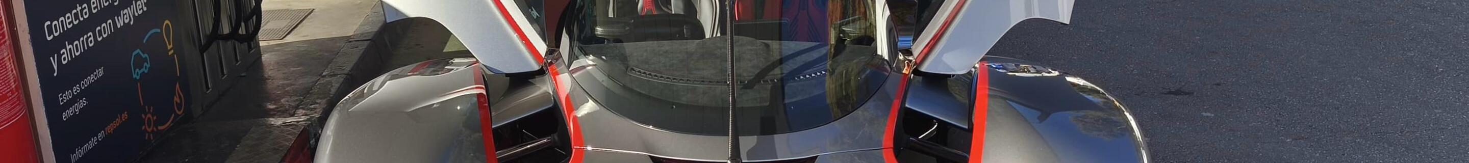 Aston Martin Valkyrie Spider
