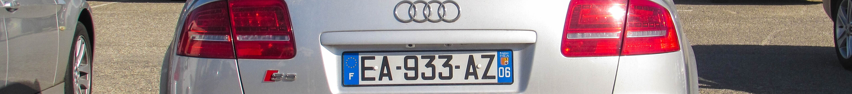 Audi S8 D3