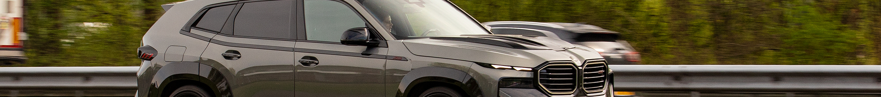 BMW XM G09 Label Red Renegade Design