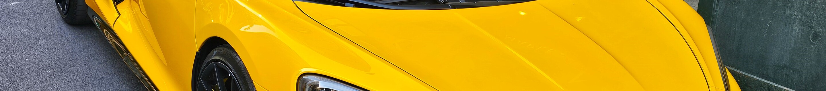 McLaren GT