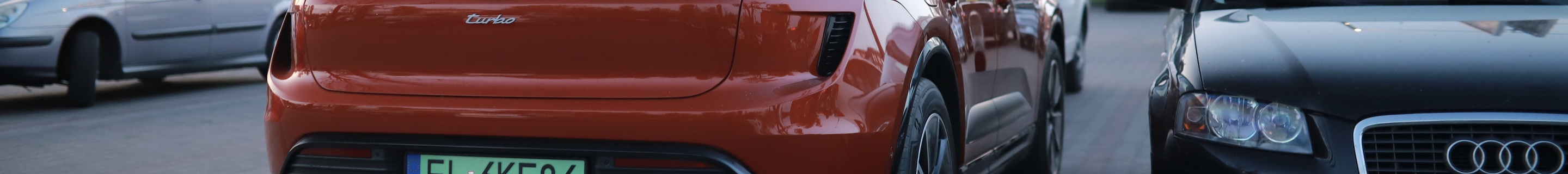 Porsche Macan EV Turbo