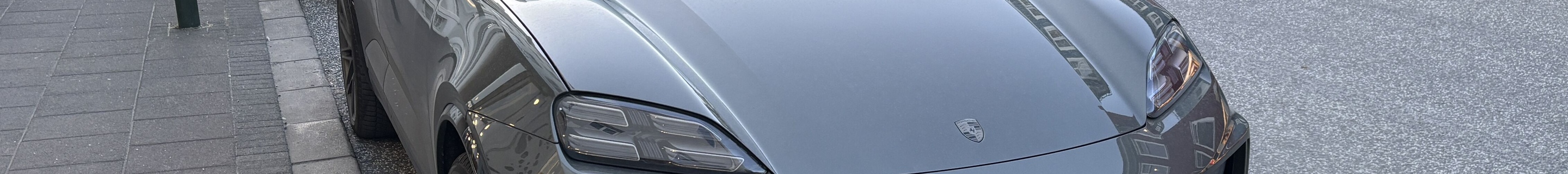 Porsche Macan EV Turbo