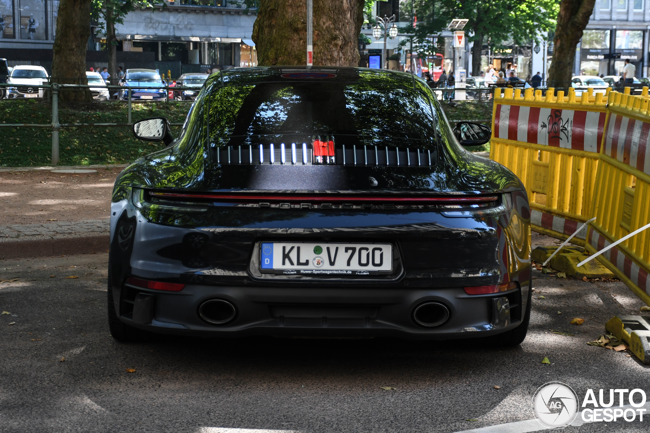 Porsche 992 Carrera 4S