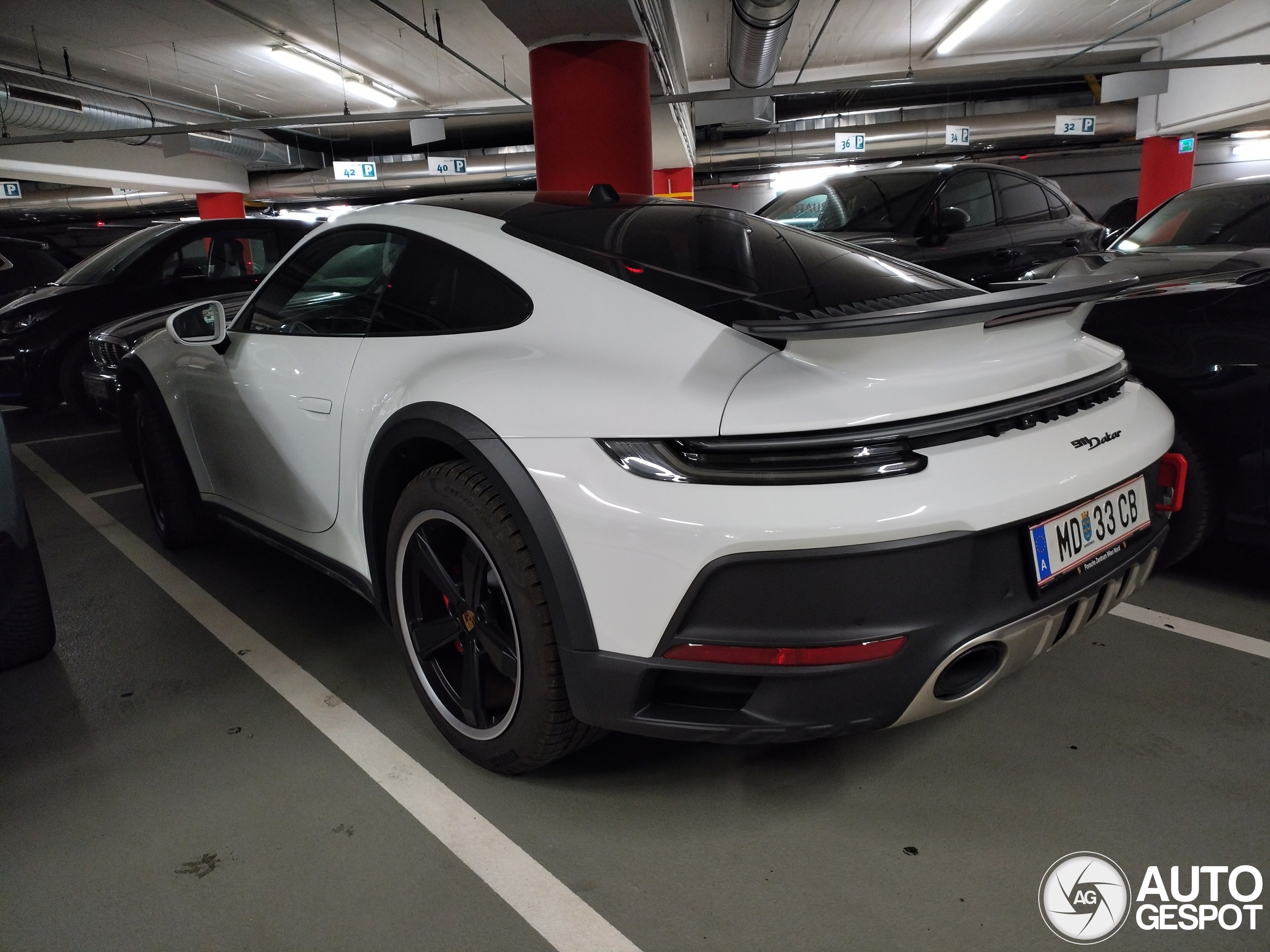 Porsche 992 Dakar