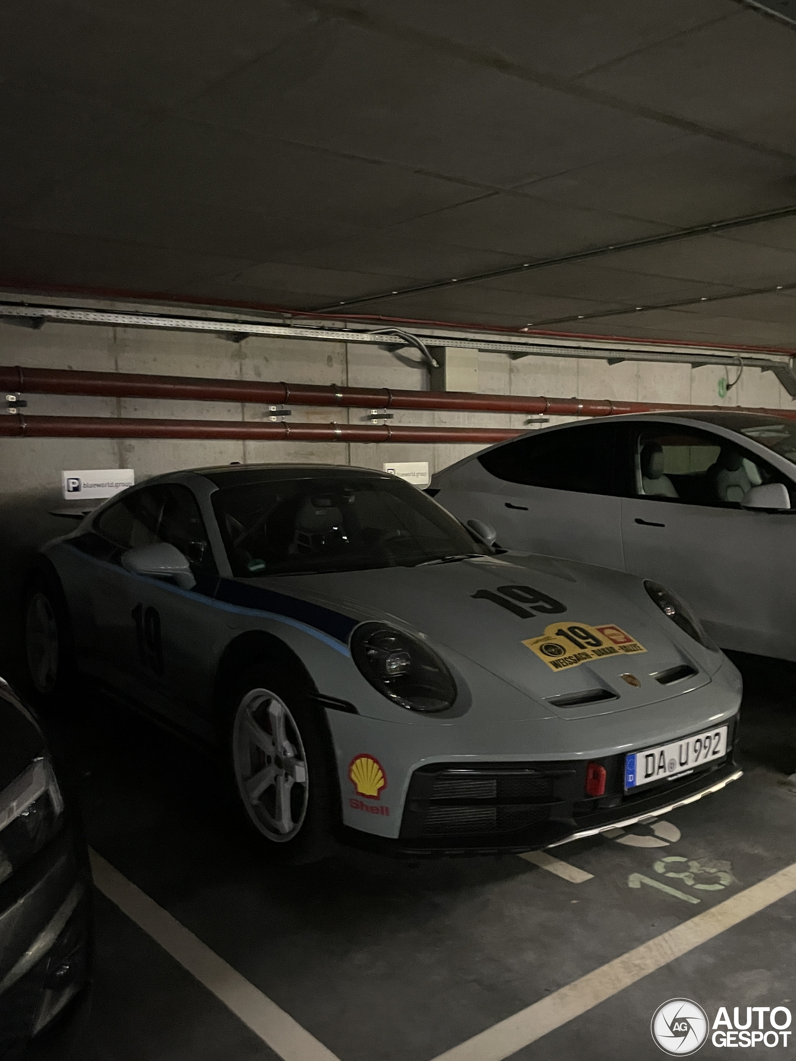 Porsche 992 Dakar