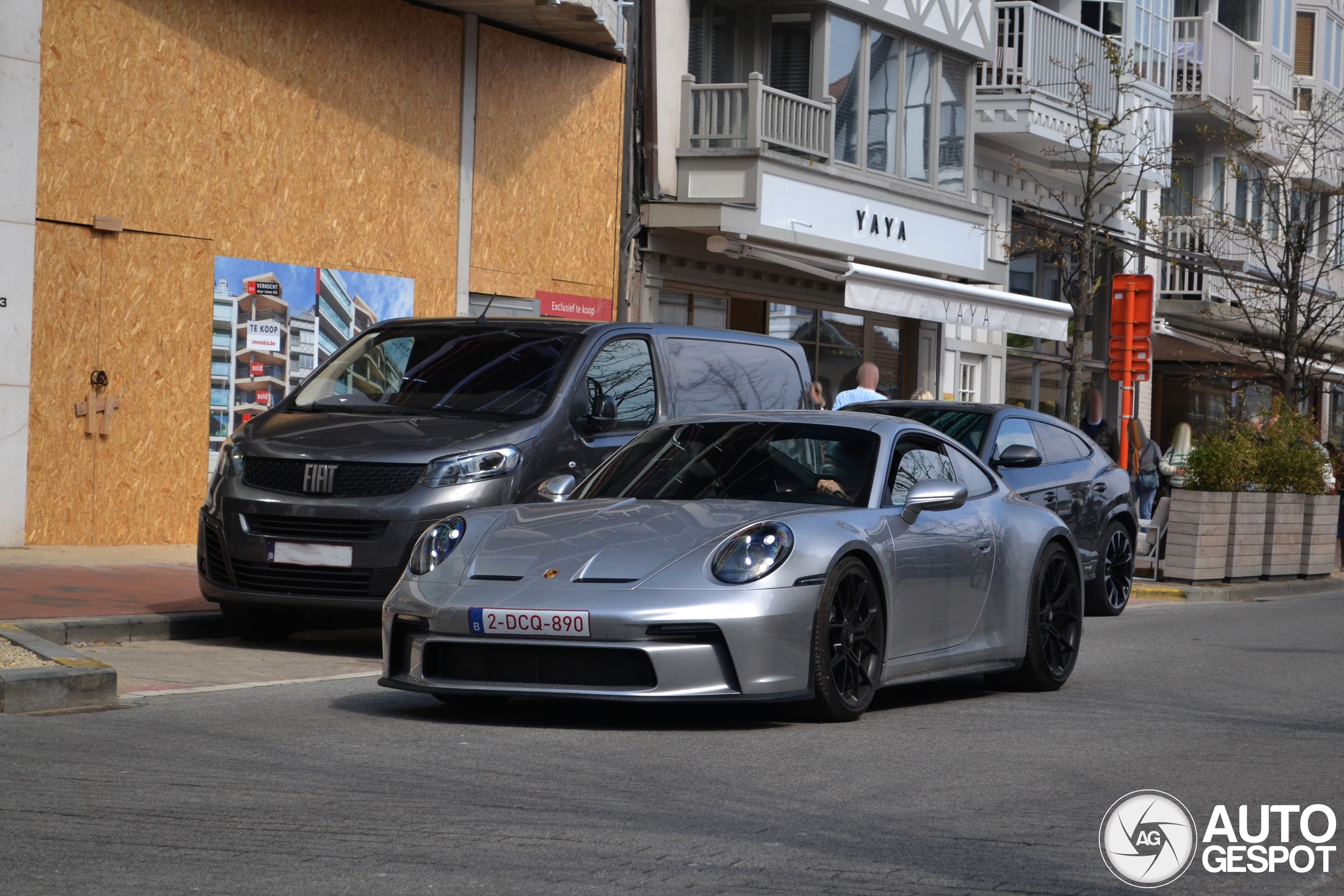 Porsche 992 GT3 Touring