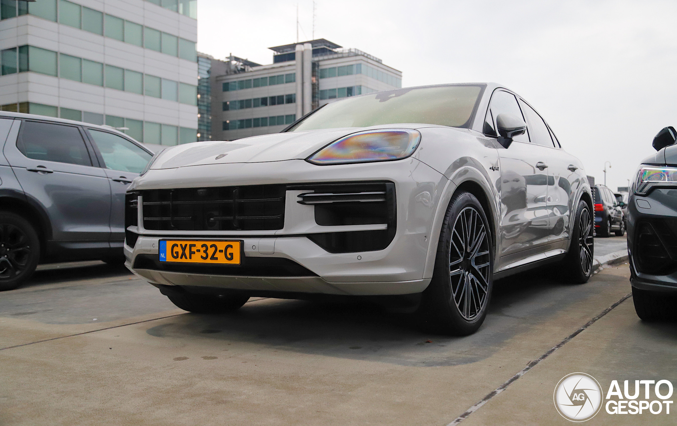Porsche Cayenne Coupé Turbo E-Hybrid