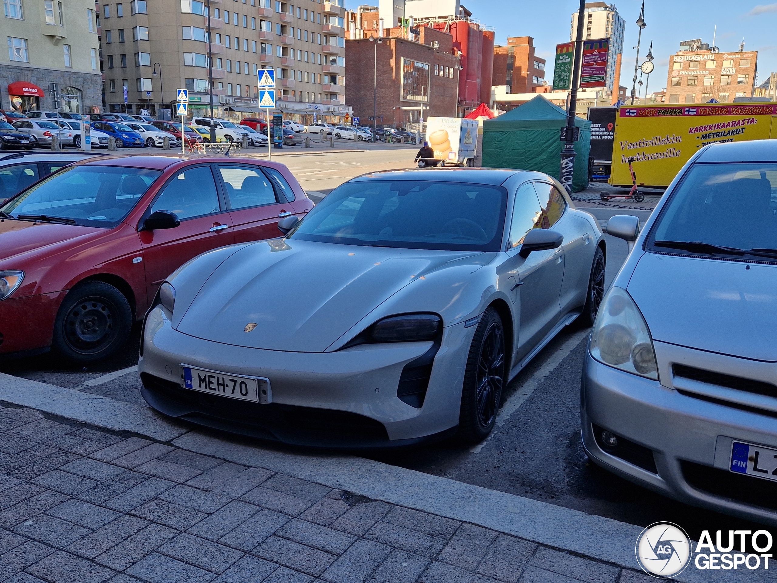 Porsche Taycan GTS Sport Turismo