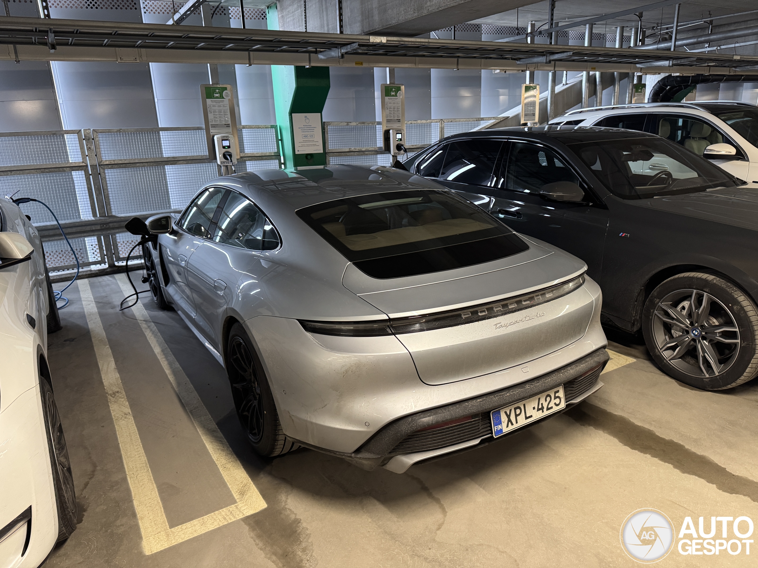 Porsche Taycan Turbo