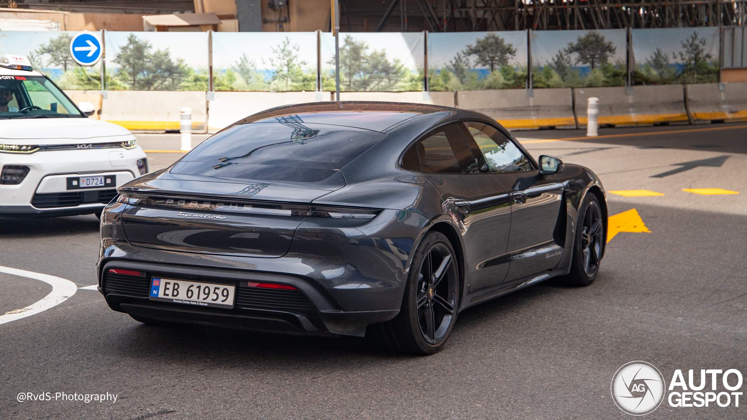 Porsche Taycan Turbo