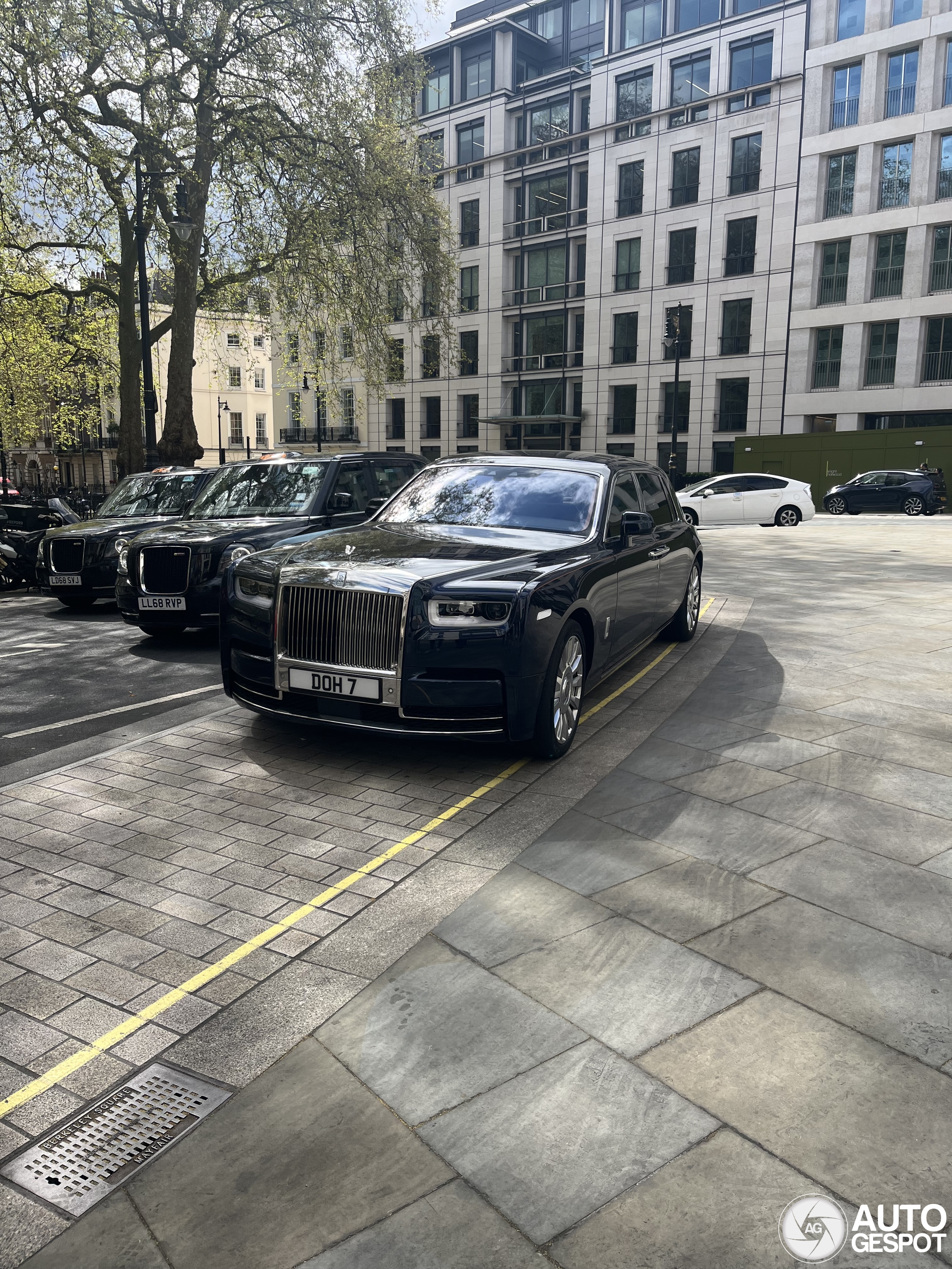Rolls-Royce Phantom VIII EWB