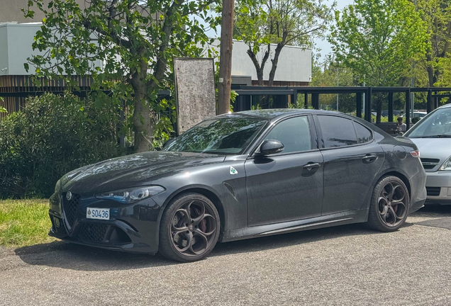 Alfa Romeo Giulia Quadrifoglio 2023