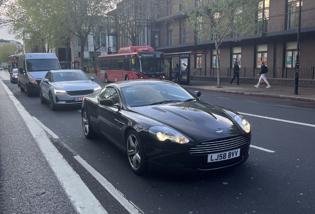 Aston Martin DB9
