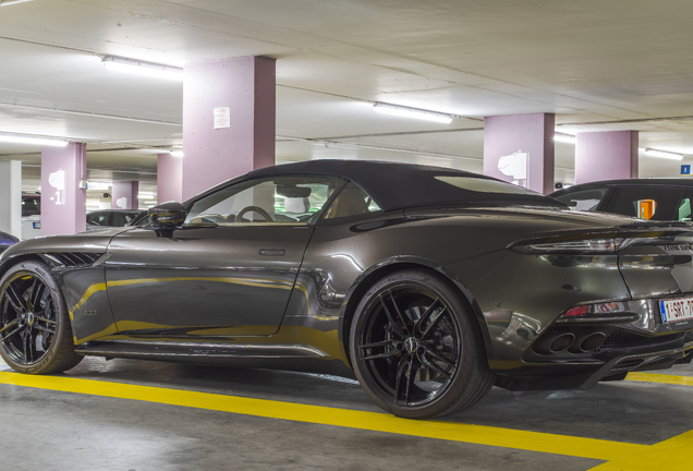 Aston Martin DBS Superleggera Volante