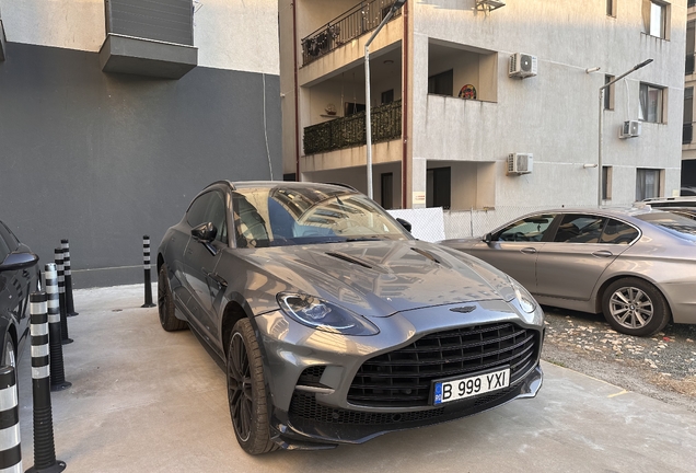 Aston Martin DBX707