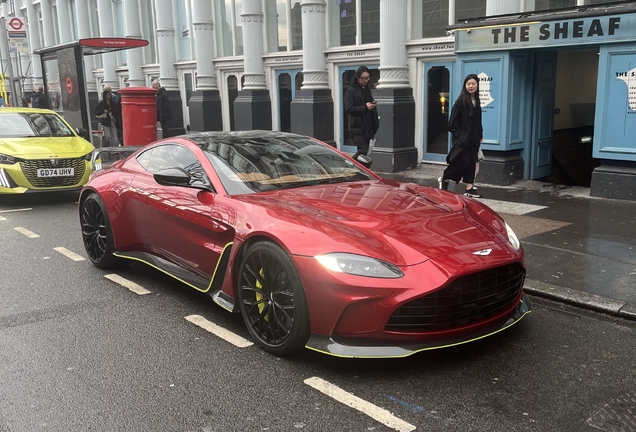 Aston Martin V12 Vantage 2023
