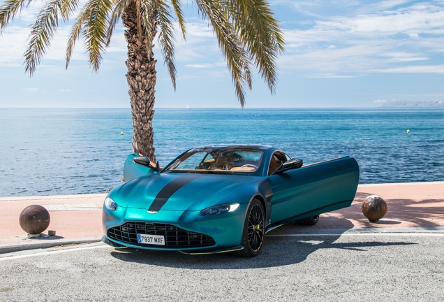 Aston Martin V8 Vantage 2018