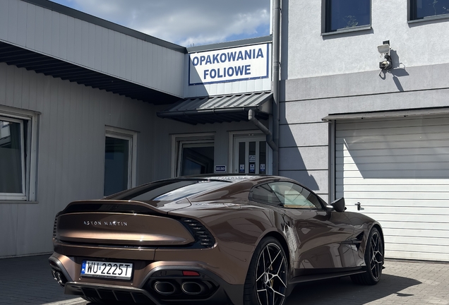 Aston Martin Vanquish 2025