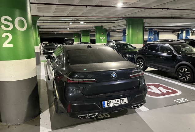 BMW M760e xDrive