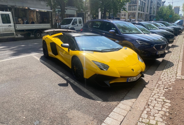 Lamborghini Aventador LP750-4 SuperVeloce Roadster