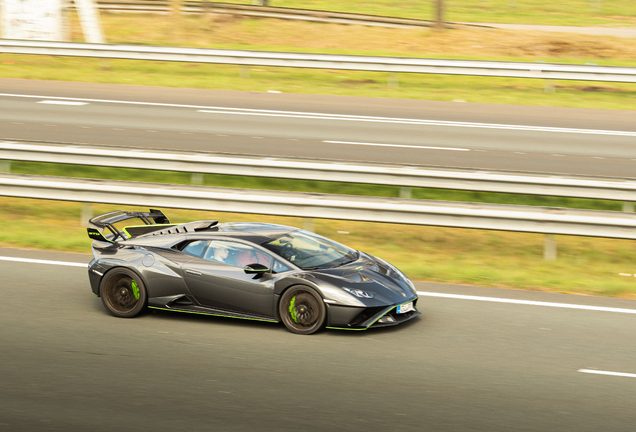 Lamborghini Huracán LP640-2 STO