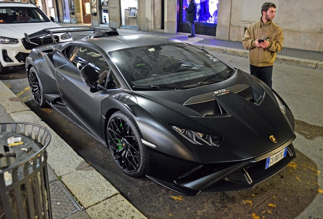 Lamborghini Huracán LP640-2 STO