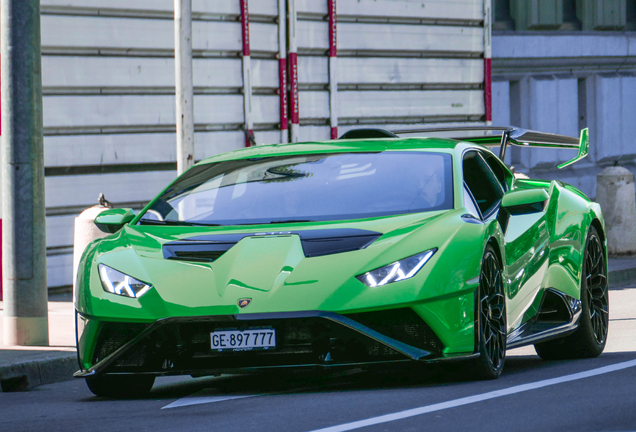Lamborghini Huracán LP640-2 STO