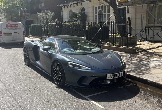 McLaren GT