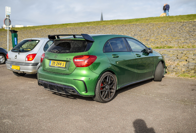 Mercedes-AMG A 45 W176 2015