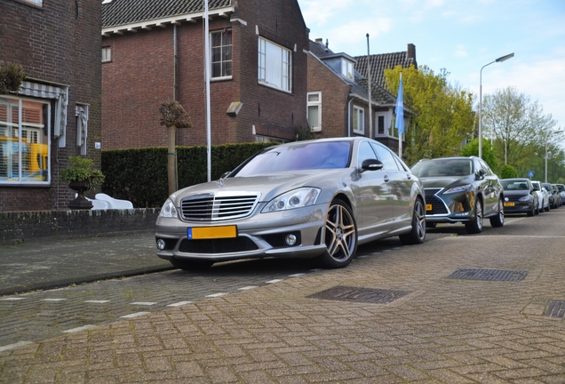 Mercedes-Benz S 65 AMG V221