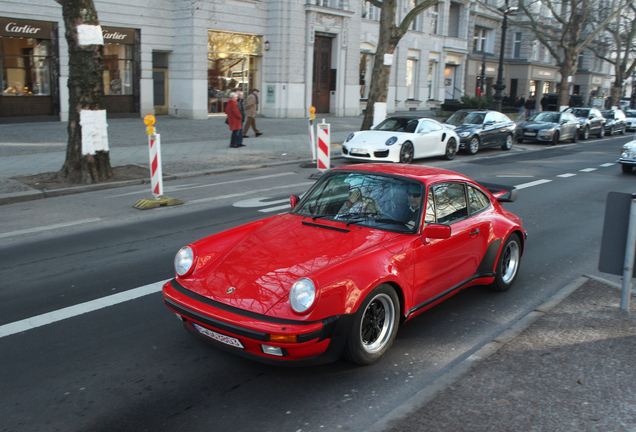 Porsche 930 Turbo