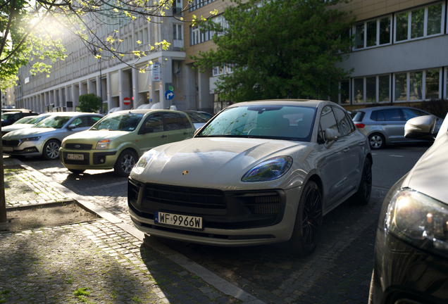 Porsche 95B Macan GTS MkIII