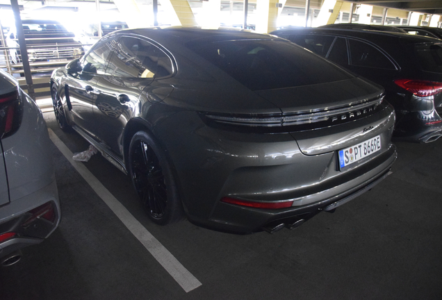 Porsche 972 Panamera Turbo E-Hybrid