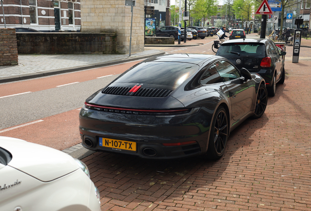 Porsche 992 Carrera 4S