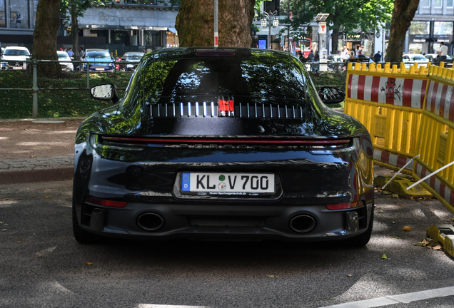 Porsche 992 Carrera 4S